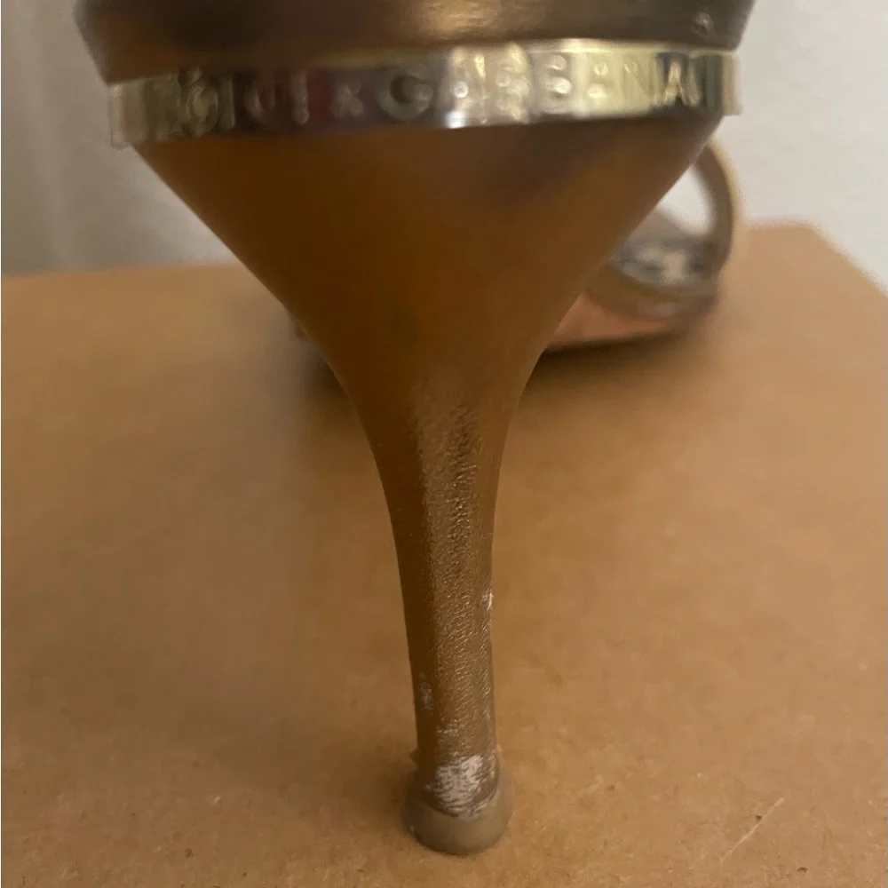 Dolce & Gabbanna vintage sandals. Size 39 fits like an 8.5 - Picture 8 of 16